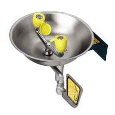 Speakman Eyesaver Wall-Mounted Aerated Eyewash w/Stainless Steel Bowl SE-582